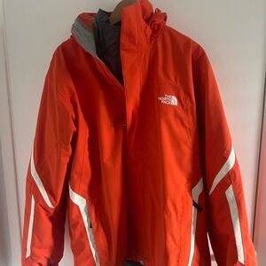 Northface Hyvent Snow Ski Jacket - duo layers with shell